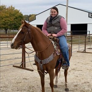 Meet your Posher, Jillian